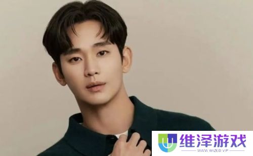 金秀贤与金赛纶过往照片曝光，曾发短信求助，称让其能救救她