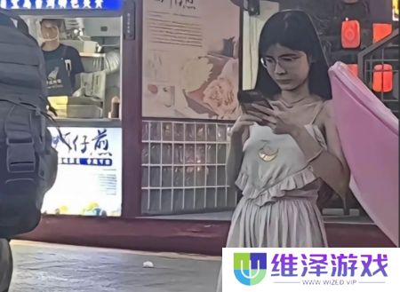 狗头萝莉向网友询问新发型，反被黑粉晒早期素颜照，变化太大引热议