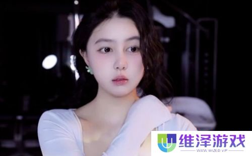 女主播遭榜一大哥提无理要求，当场拒绝后泪崩，称自己是有底线的