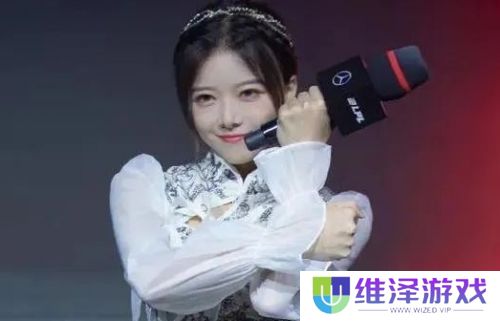 骆歆直播透露自己资产，直言和“Miss姐”差距太大，网友：难怪哭穷